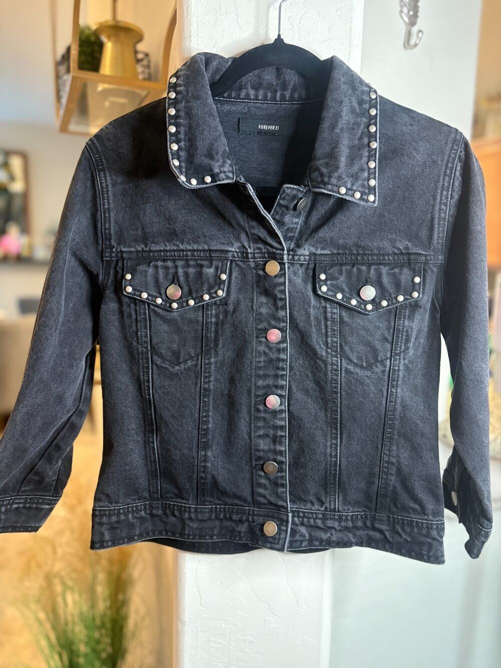 Forever 21 Women's Black Jean Studded Jacket Size Small (2-6)